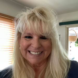 Meet your Posher, Shari